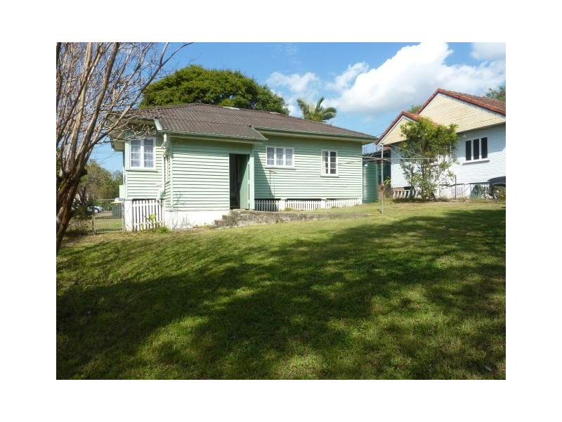 27 Deakin Street, Everton Park QLD 4053