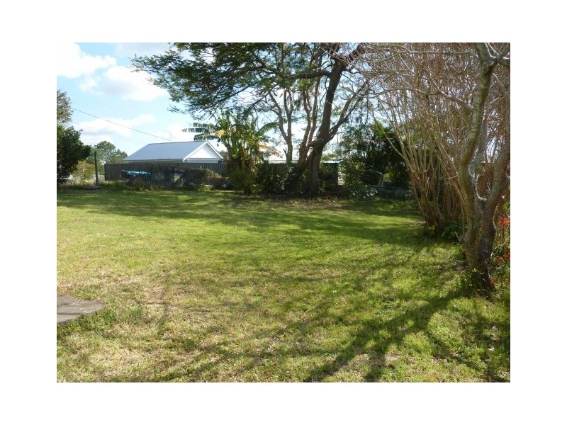 27 Deakin Street, Everton Park QLD 4053