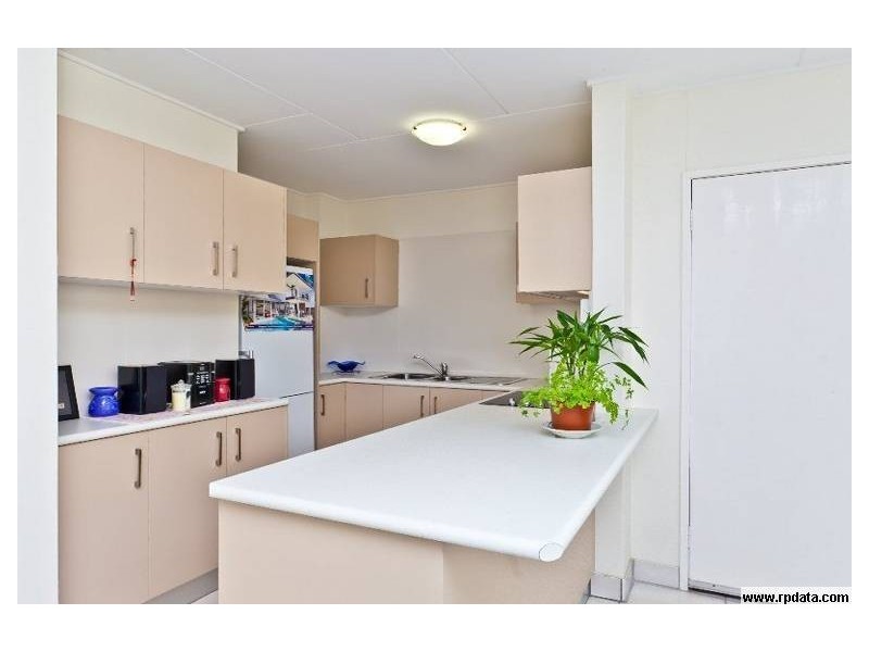 9/40 Prince Edward Parade, Redcliffe QLD 4020