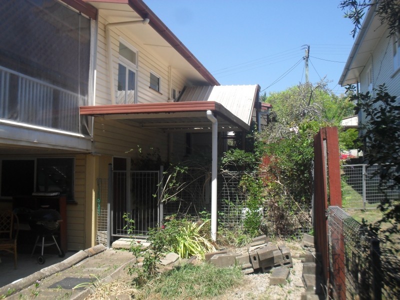 79 Romea, The Gap QLD 4061