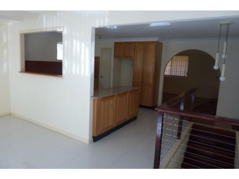 5 Yakki Court, Arana Hills QLD 4054