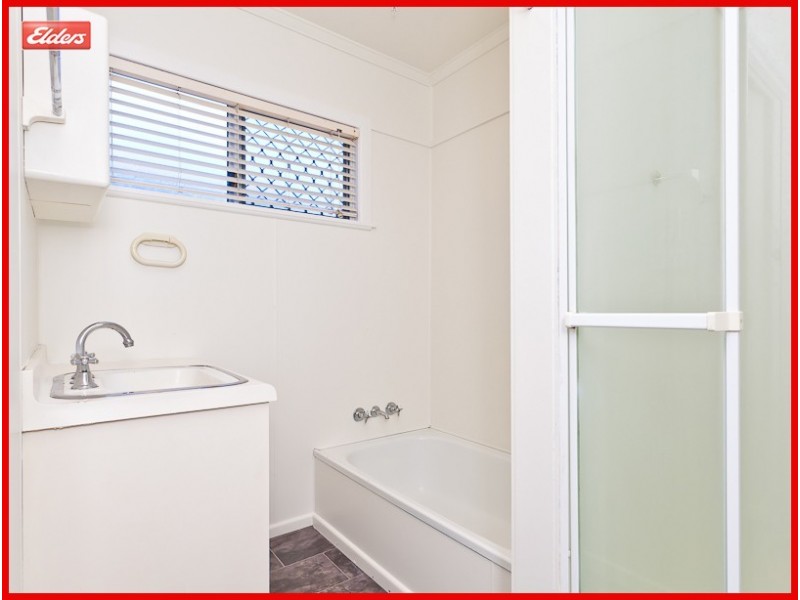 33 Landscape Street, Stafford Heights QLD 4053