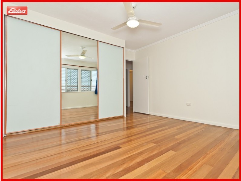 33 Landscape Street, Stafford Heights QLD 4053