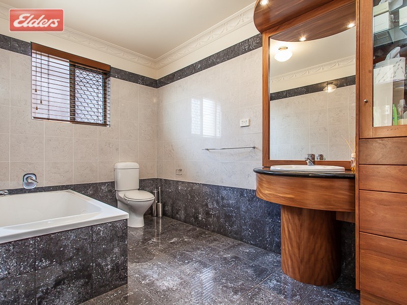 5 Lazenby Street, Mcdowall QLD 4053