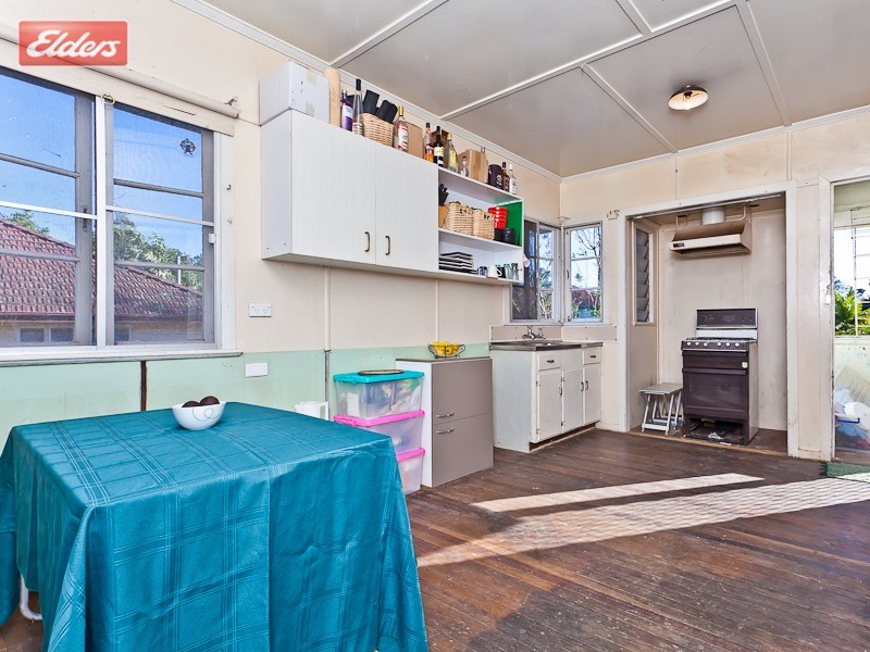 24 Barber Street, Keperra QLD 4054