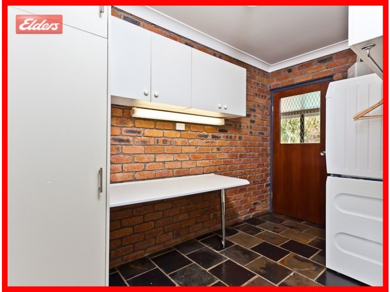 102 View Cres, Arana Hills QLD 4054