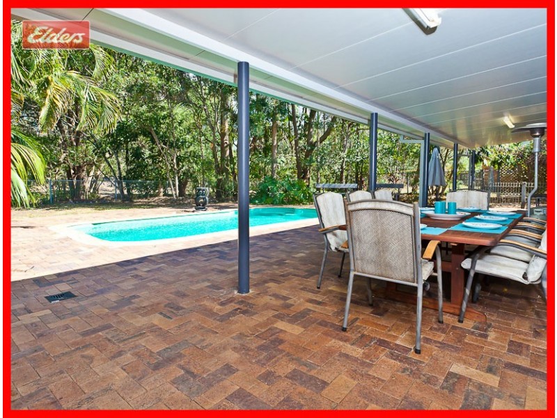 102 View Cres, Arana Hills QLD 4054