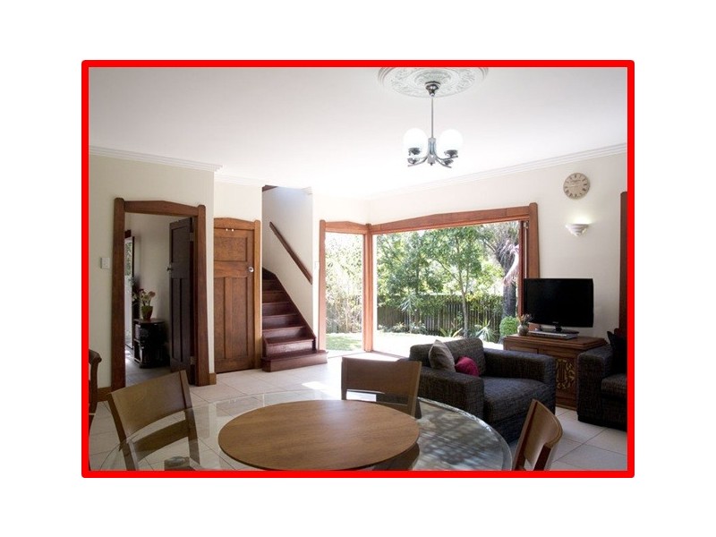 10 Fourteenth Ave, Kedron QLD 4031