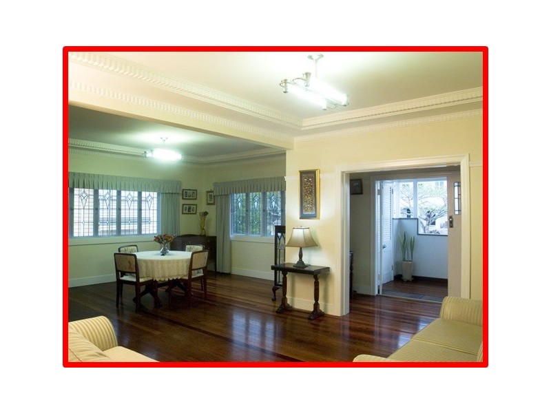 10 Fourteenth Ave, Kedron QLD 4031