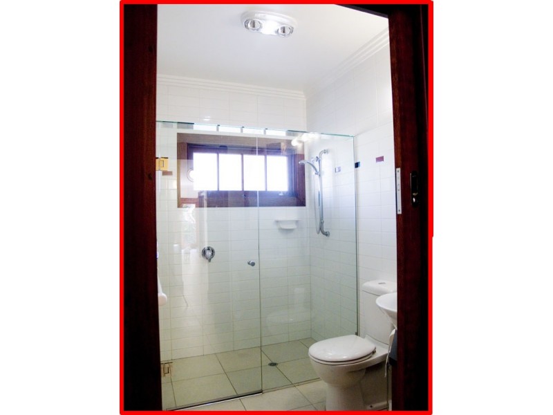 10 Fourteenth Ave, Kedron QLD 4031