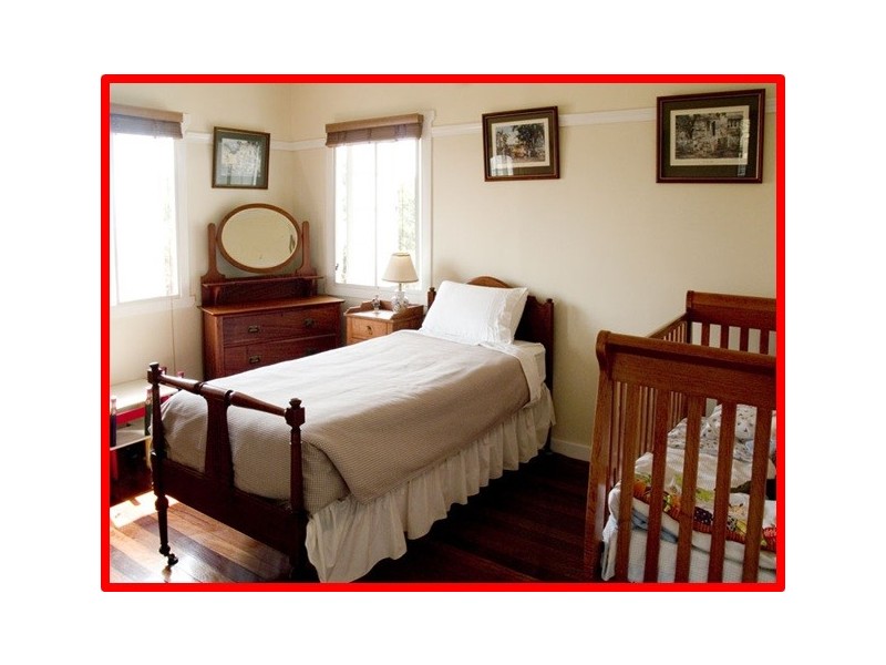 10 Fourteenth Ave, Kedron QLD 4031