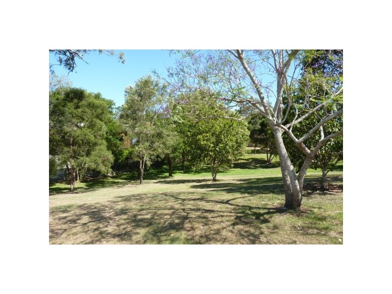 8/8 Lackeen St, Everton Park QLD 4053