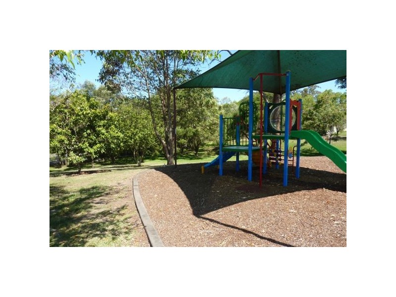 8/8 Lackeen St, Everton Park QLD 4053