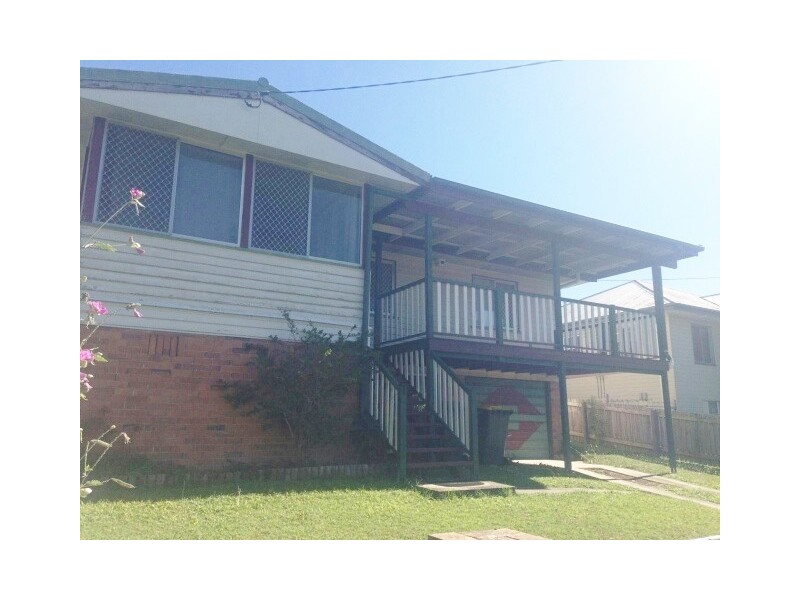 17 Knutsford Street, Chermside West QLD 4032