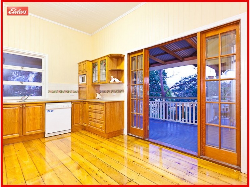 176 Days Road, Grange QLD 4051