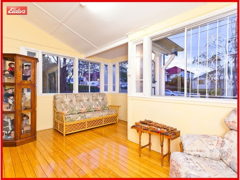 176 Days Road, Grange QLD 4051