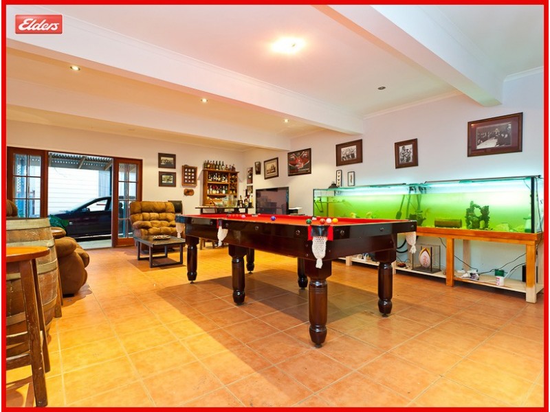 176 Days Road, Grange QLD 4051