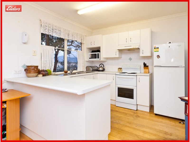 176 Days Road, Grange QLD 4051