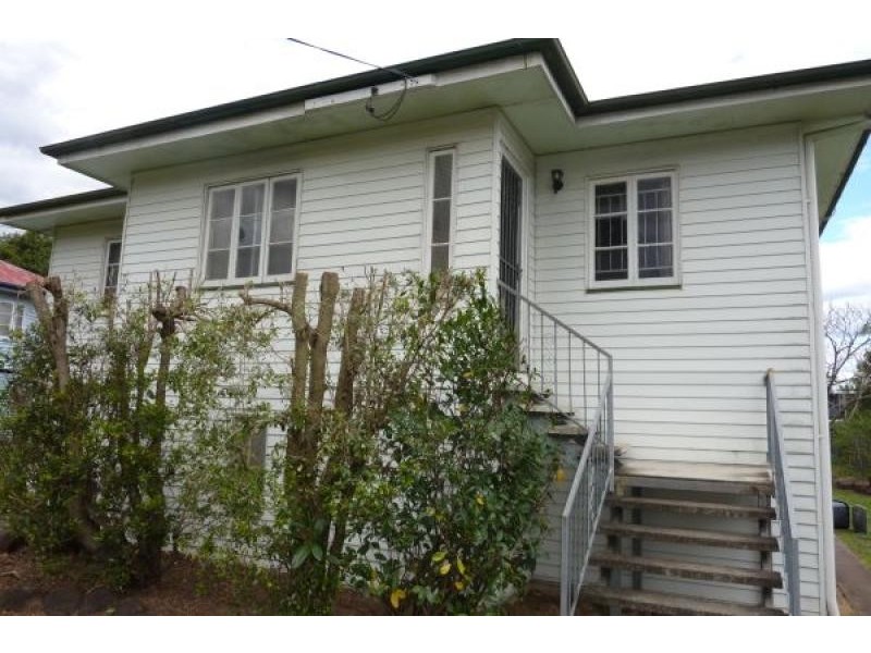 82 Gordon Parade, Everton Park QLD 4053