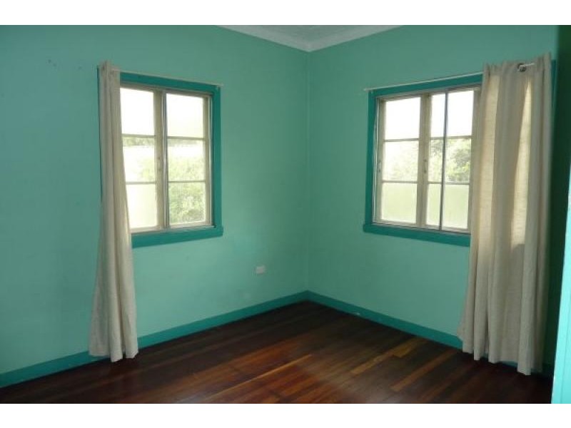 82 Gordon Parade, Everton Park QLD 4053