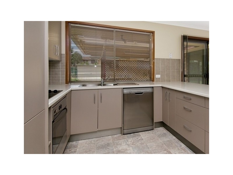 11 Brando Street, Mcdowall QLD 4053