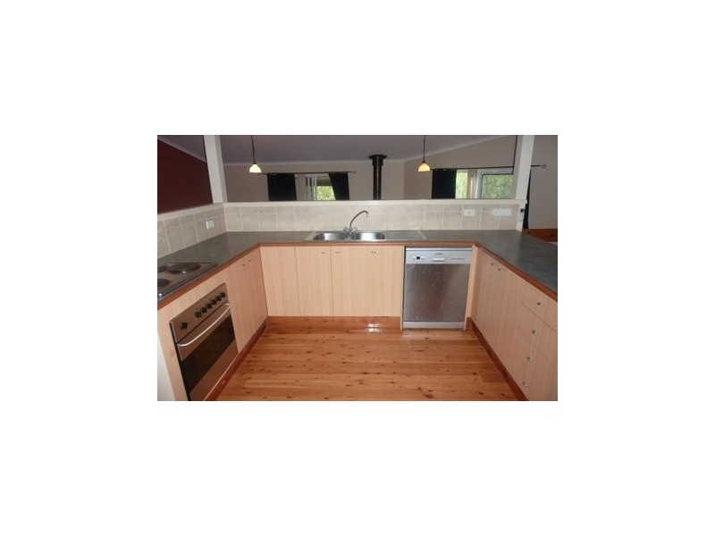 4 Woodgate Court, Ferny Hills QLD 4055