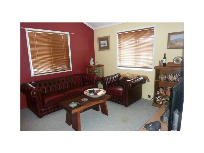 4 Woodgate Court, Ferny Hills QLD 4055