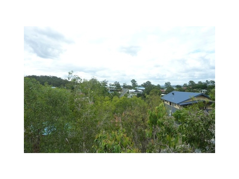 4 Woodgate Court, Ferny Hills QLD 4055