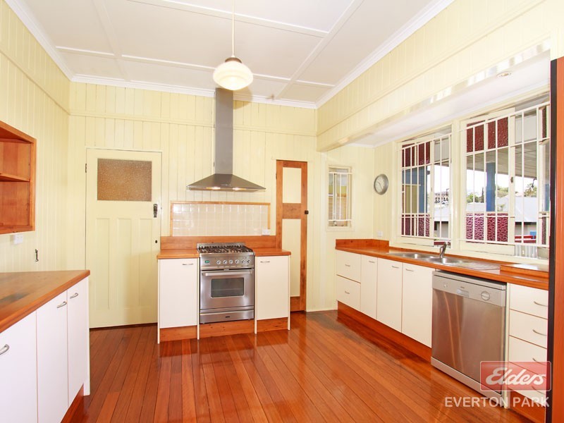 31 Clifford Street, Stafford QLD 4053