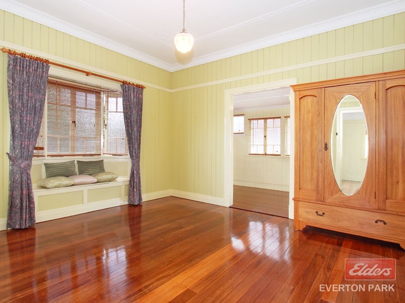 31 Clifford Street, Stafford QLD 4053