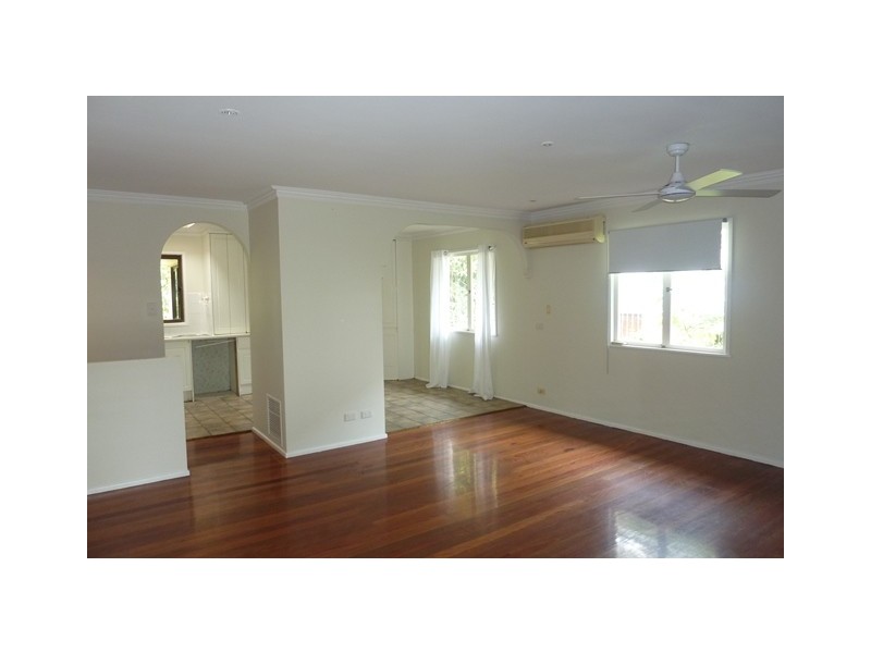 16 Doulton Street, Stafford Heights QLD 4053