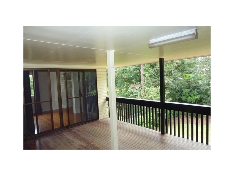 16 Doulton Street, Stafford Heights QLD 4053