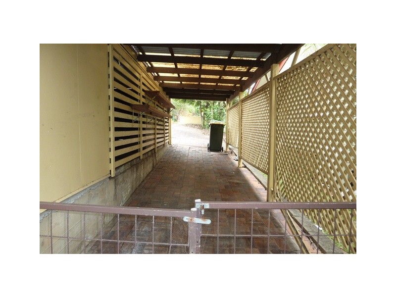 16 Doulton Street, Stafford Heights QLD 4053