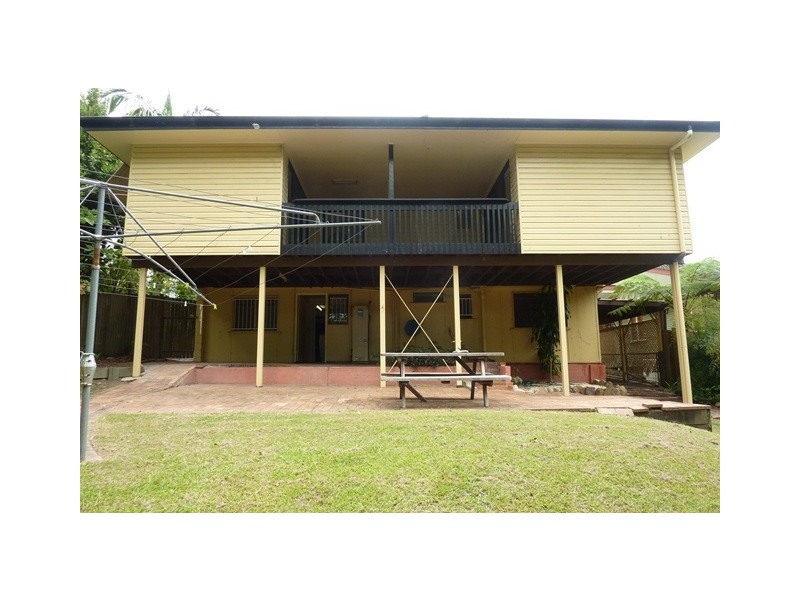 16 Doulton Street, Stafford Heights QLD 4053