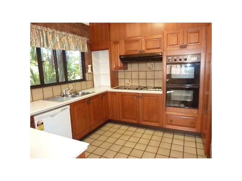 3a Hilltop Avenue, Chermside QLD 4032