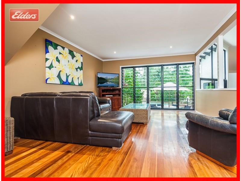 9 Linkwood Dr, Ferny Hills QLD 4055