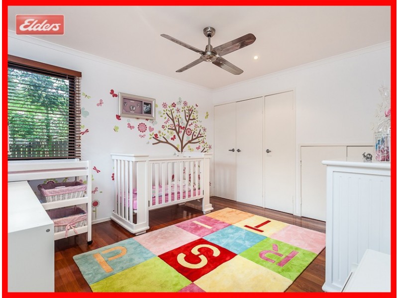 9 Linkwood Dr, Ferny Hills QLD 4055