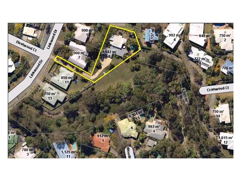 9 Linkwood Dr, Ferny Hills QLD 4055