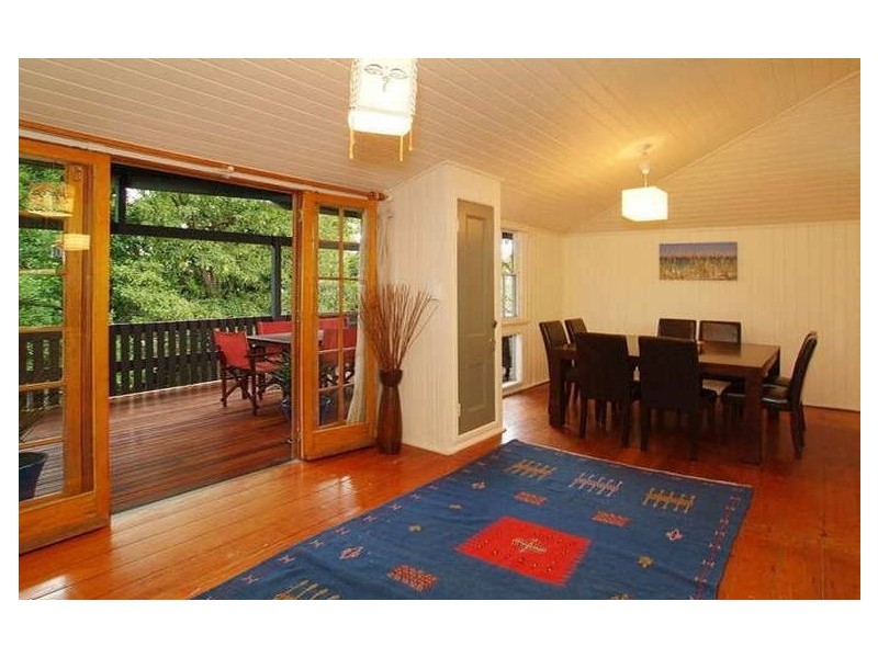57 York Street, Indooroopilly QLD 4068