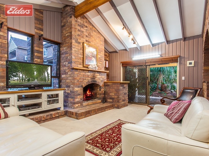 5 Chico Place, Mcdowall QLD 4053