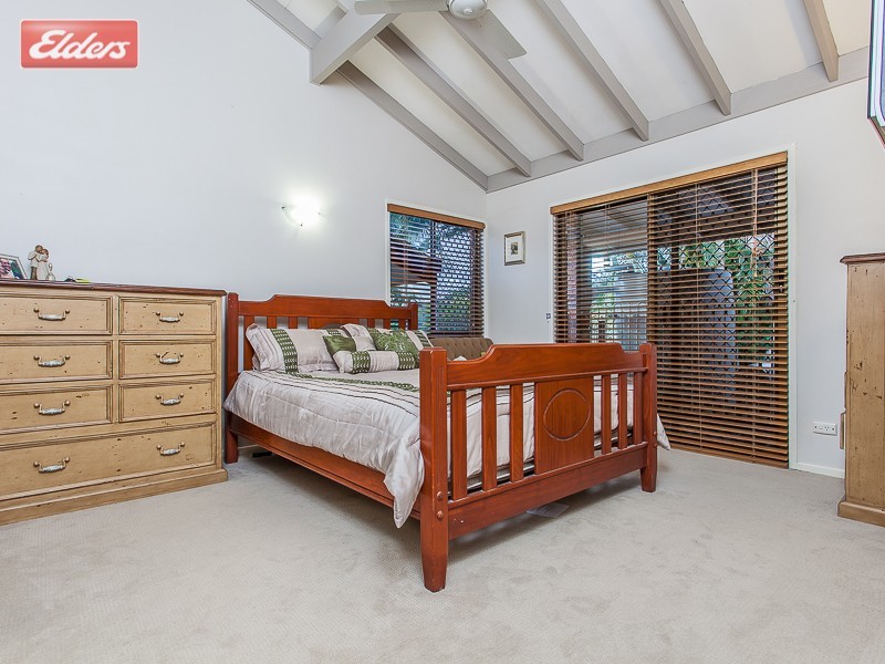 5 Chico Place, Mcdowall QLD 4053