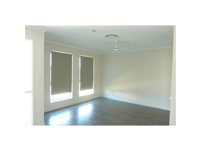 50 Lennon Boulevard, Narangba QLD 4504