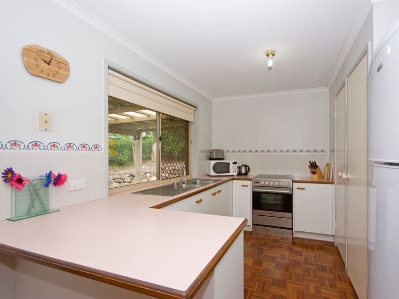 28 Tetragona Drive, Arana Hills QLD 4054