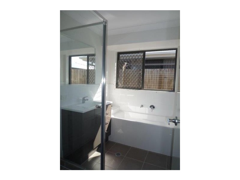 1 Gwenyth Court, Narangba QLD 4504