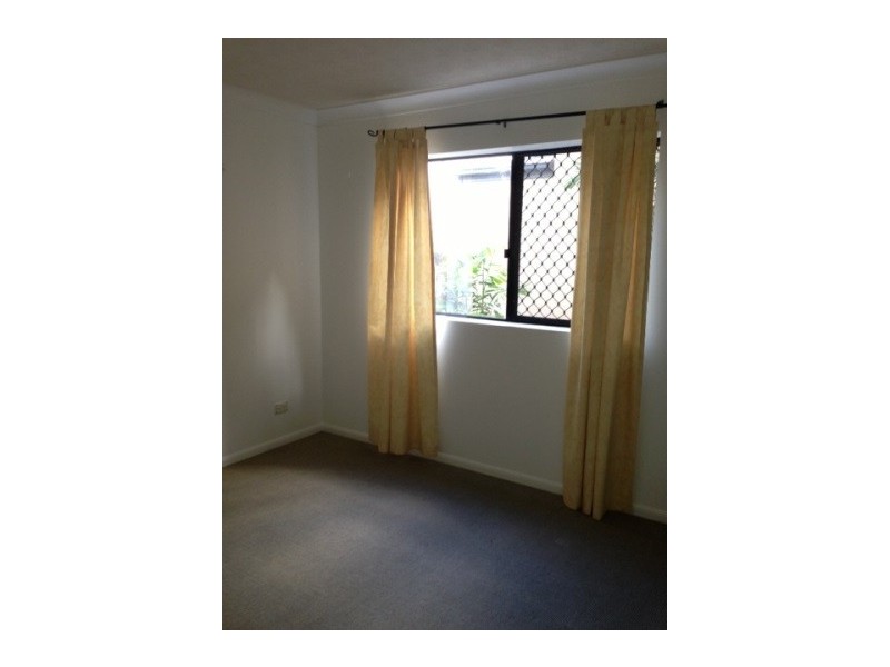 2/468 Hamilton Road, Chermside QLD 4032