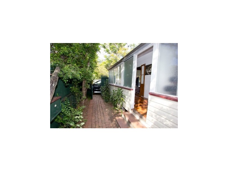 32 Windsor Road, Red Hill QLD 4059