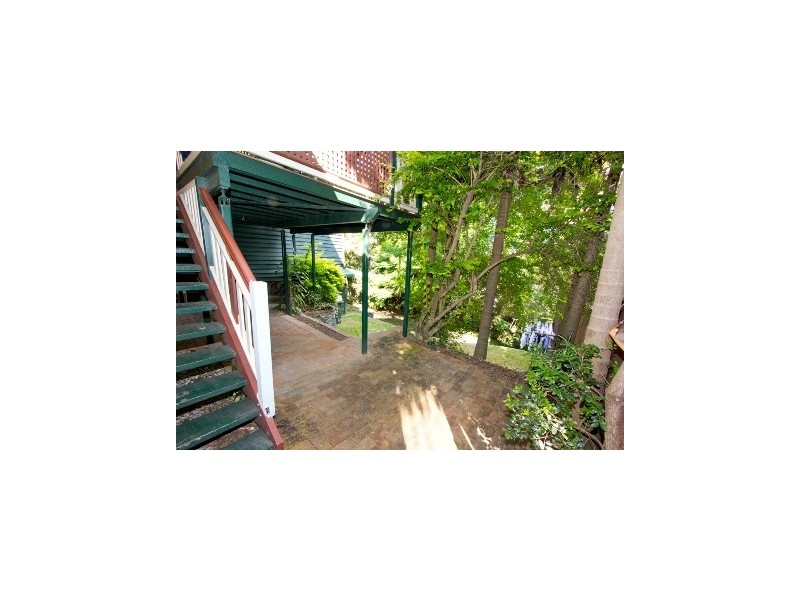 32 Windsor Road, Red Hill QLD 4059