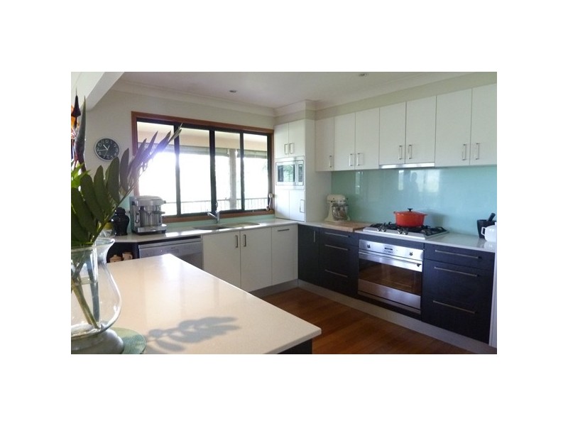 3 Mt Nebo Road, The Gap QLD 4061