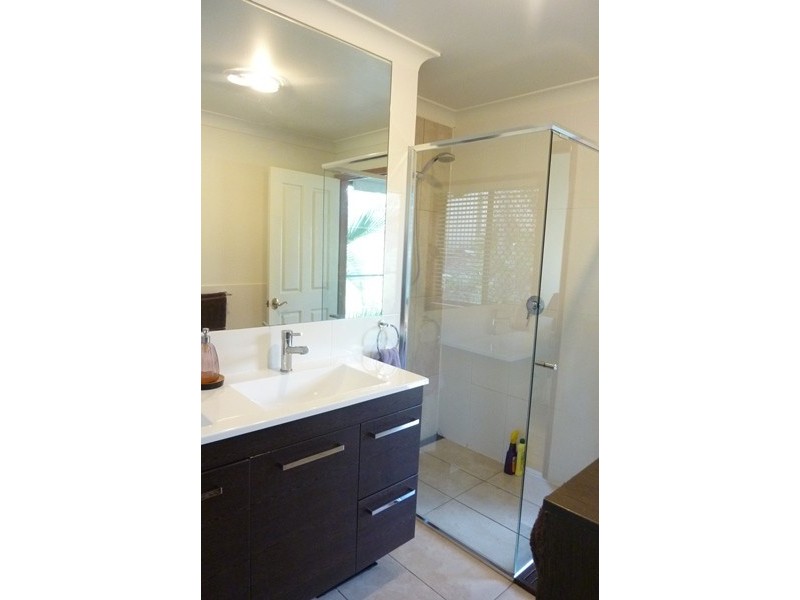 3 Mt Nebo Road, The Gap QLD 4061