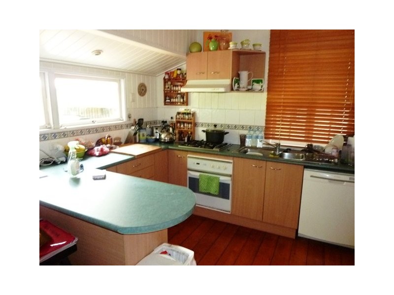 10 Grays Road, Gaythorne QLD 4051